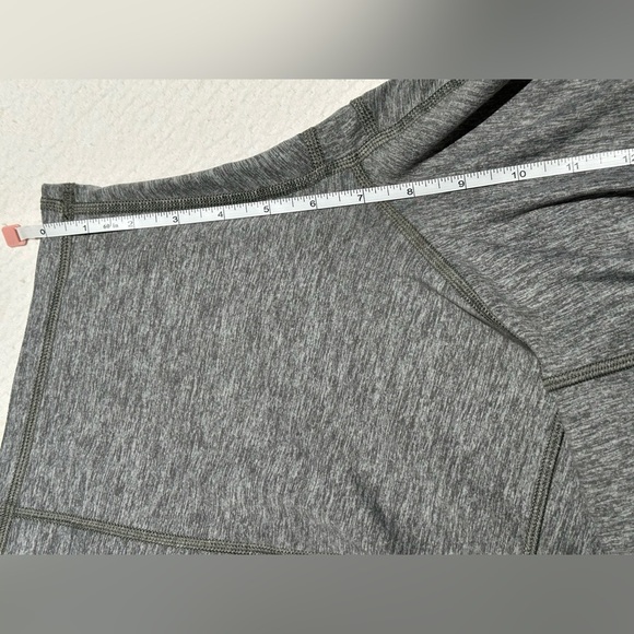 Offline by Aerie: 🌟Like New🌟 Women’s Bike Shorts- Size Large - Picture 7 of 8